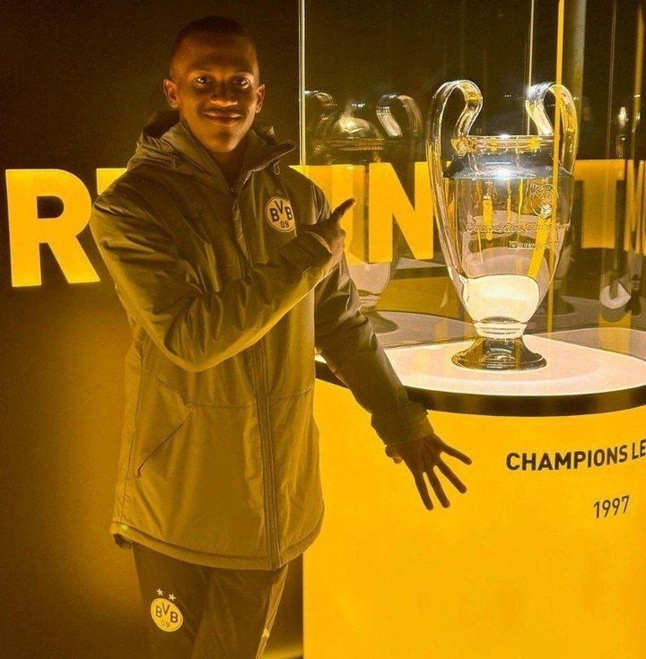 El Borussia Dortmund ficha a Justin Lerma de 16 años