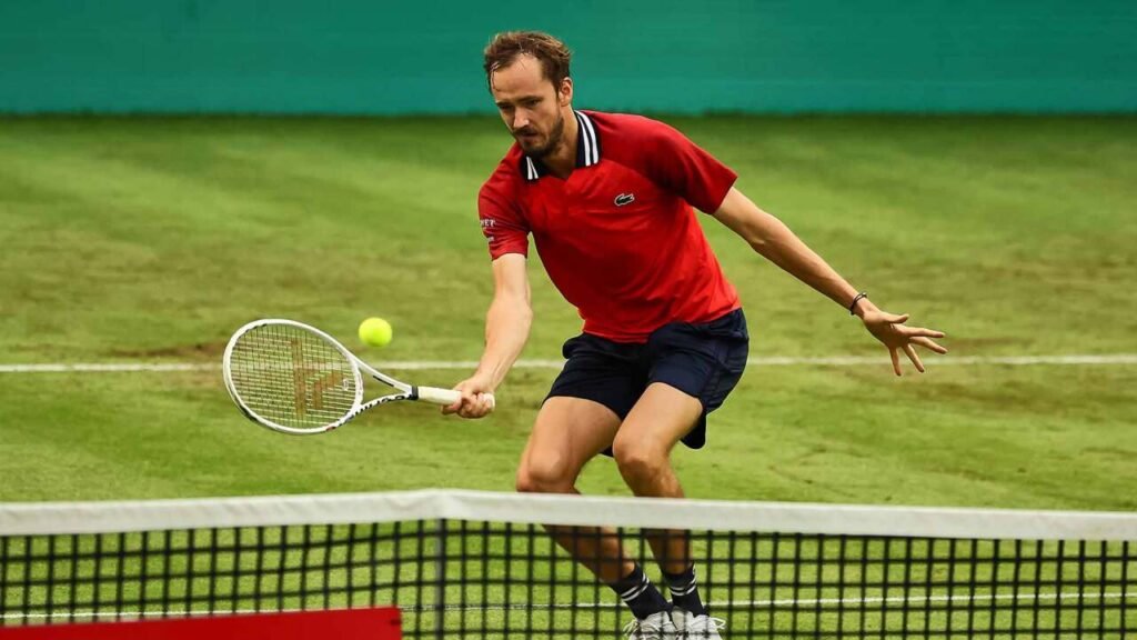 Medvedev sufrió su primer paso en Halle