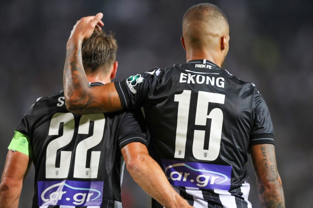 Partidos de ida de la segunda fase de la Champions