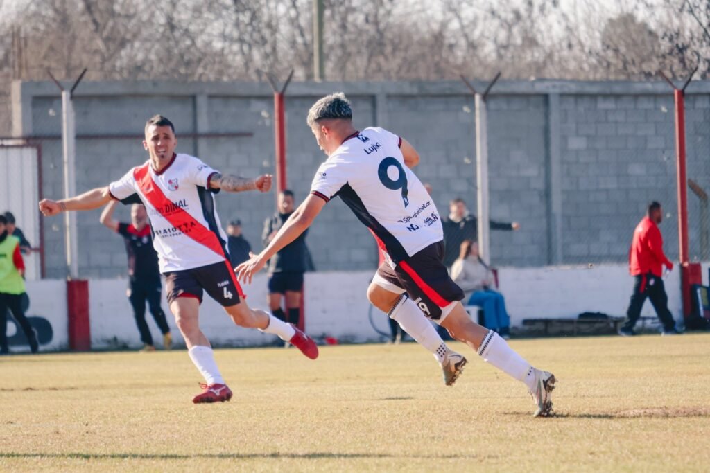 J.J. Urquiza gana y está solo en la punta - Resumen de la Jornada