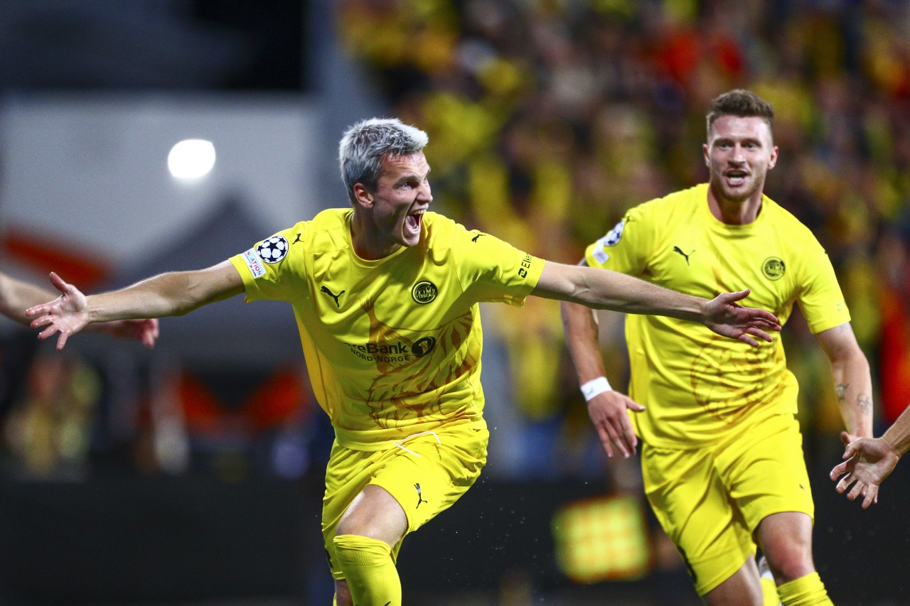 Ajustado triunfo del Bodo/Glimt noruego al Estrella Roja serbio. Acabó 2-1 con goles de Bjortuft (52’) y Maatta (62’) para los locales y Mimovic (75’) para los visitantes.