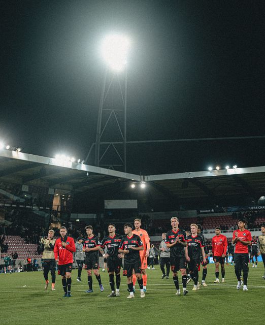 Con todo por resolver sigue la eliminatoria entre el Midjylland danés y el Slovan Bratislava eslovaco, que empataron a uno en el duelo de ida.