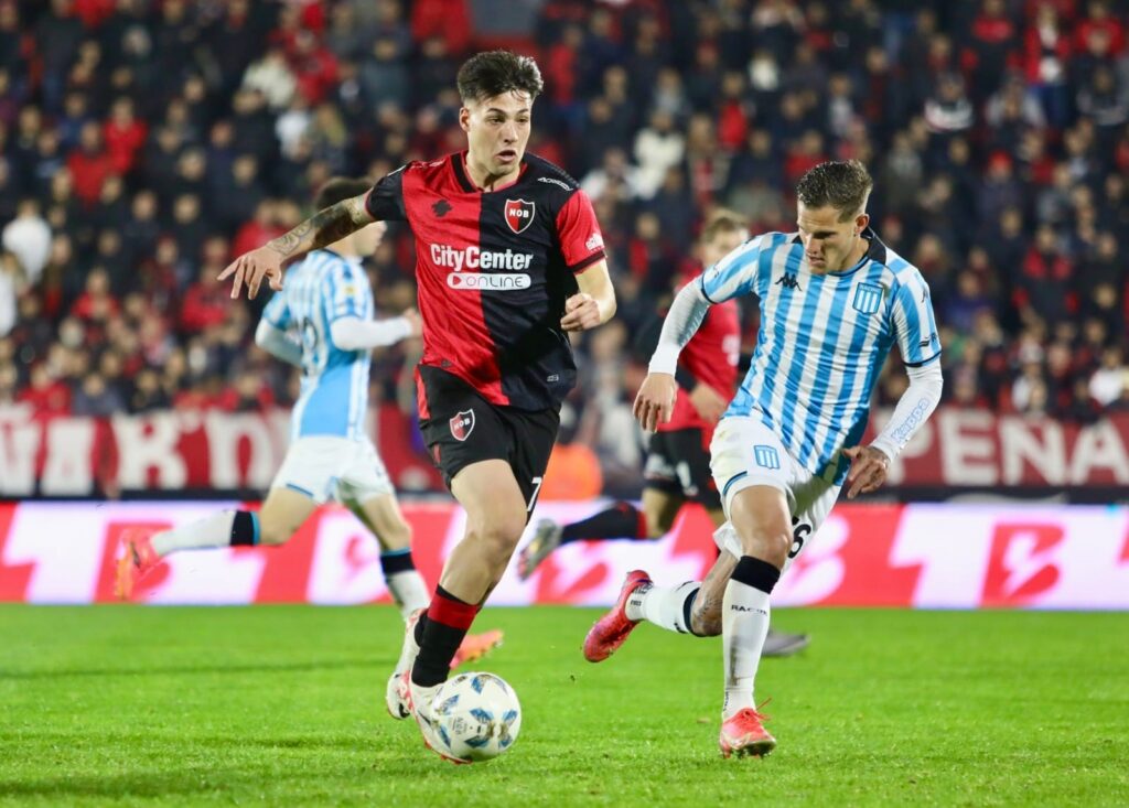 Racing alcanza a Huracán en la punta