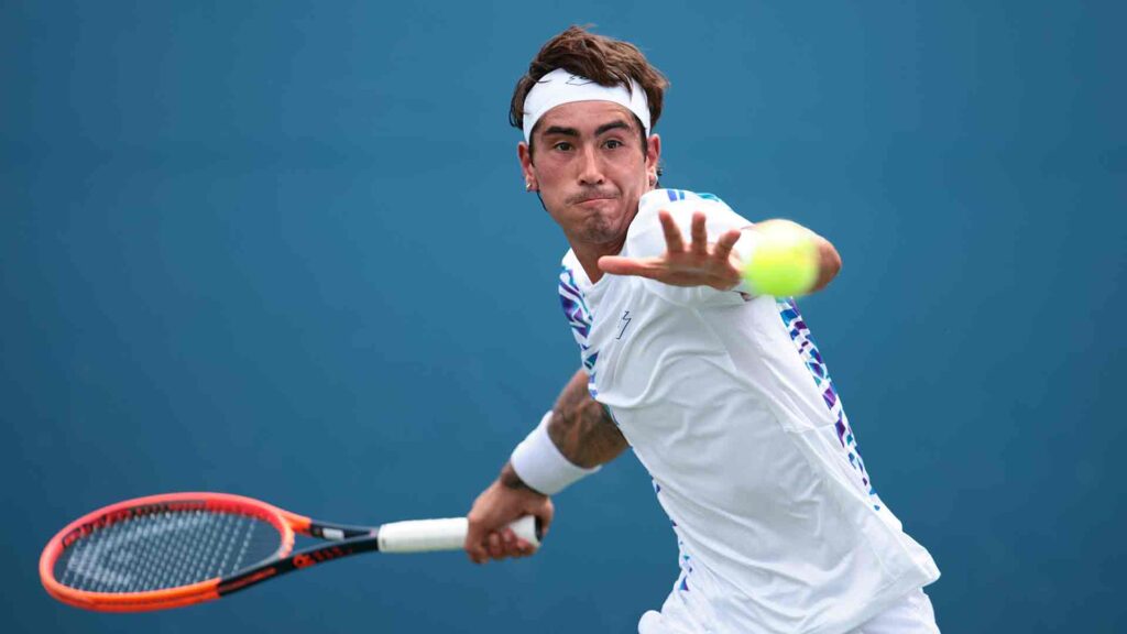 Comesaña se consagra en San Pablo y alcanza su mejor ranking ATP

El tenista argentino, tras vencer a Thiago Tirante, celebra su tercer título de la temporada y alcanza el puesto N°84 del mundo.