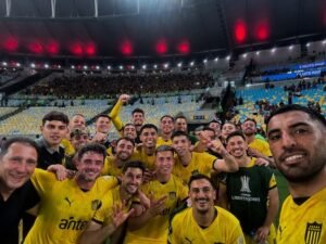 Peñarol conquista el Maracaná: triunfa 1-0 ante Flamengo en la Libertadores