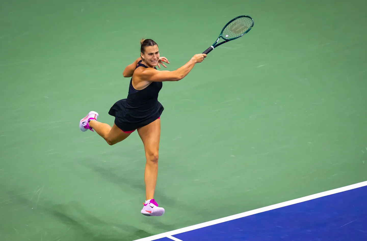 Sabalenka Avanza a la Final del US Open con una Victoria Dura Sobre Navarro