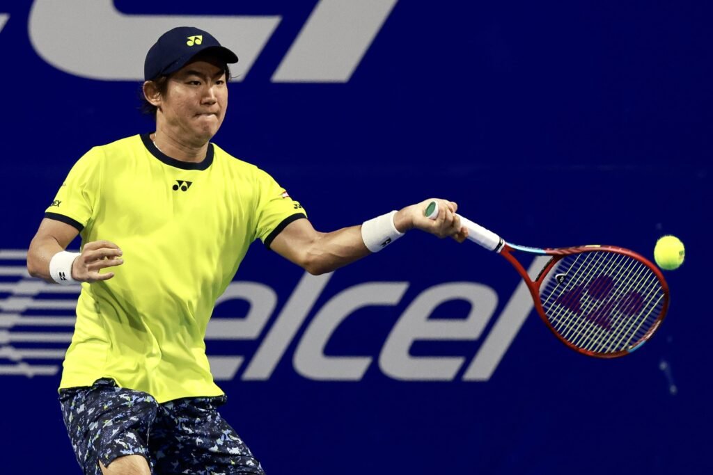 Nishioka Brilla en el Abierto de Hangzhou