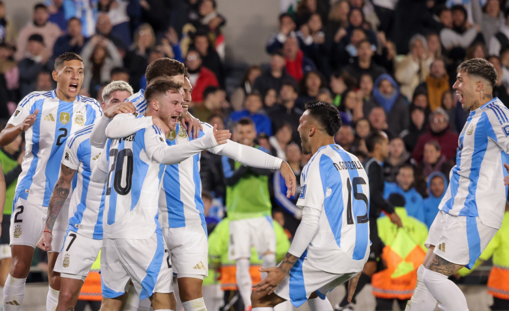 Argentina goleó a Chile por las Eliminatorias Sudamericanas 