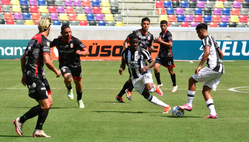 Central Córdoba venció 2-1 a Barracas Central y sigue soñando con la permanencia