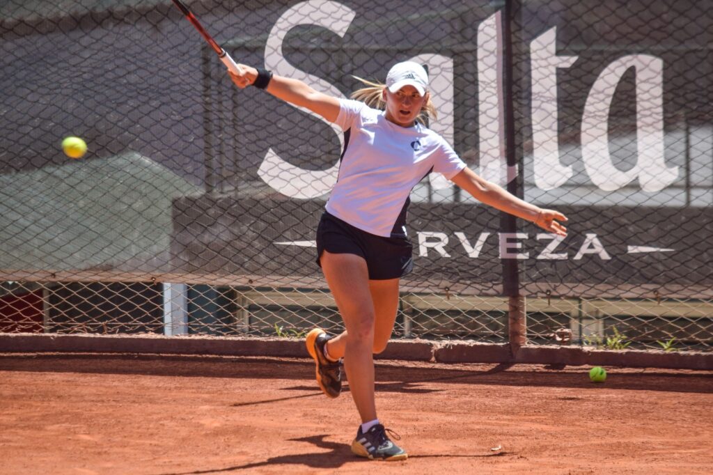 Luna Cinalli se consagra campeona del ITF J200 de Santiago de Chile