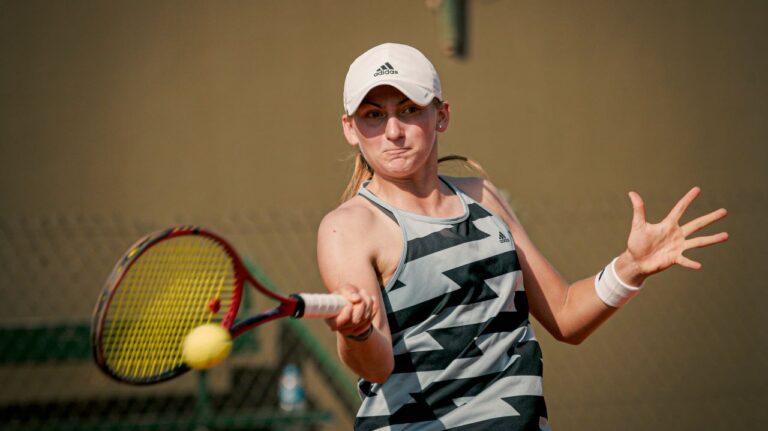 Avance argentino en el ITF J200 Open MITTA Universidad Católica