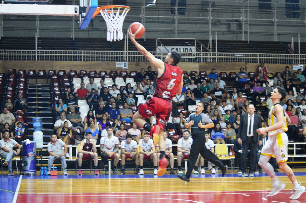 Salta Basket cayó en un final ajustado ante Comunicaciones