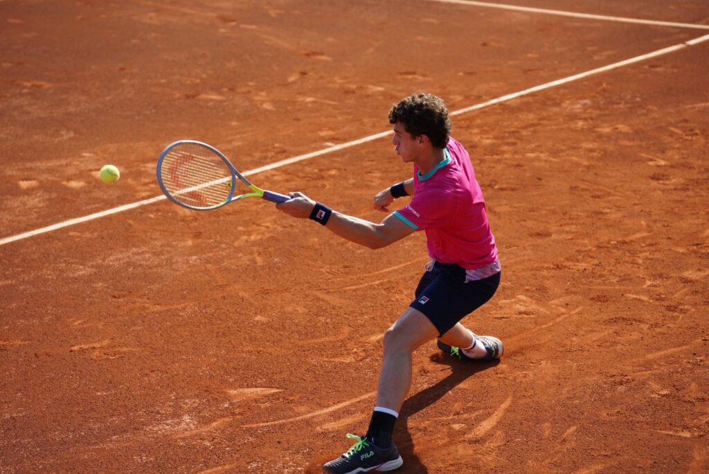 Juan Manuel Cerúndolo se destaca en el YPF Buenos Aires Challenger con una victoria convincente