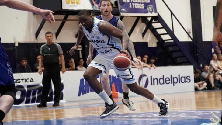 Peñarol se impone con un agónico triunfo ante Argentino en Junín