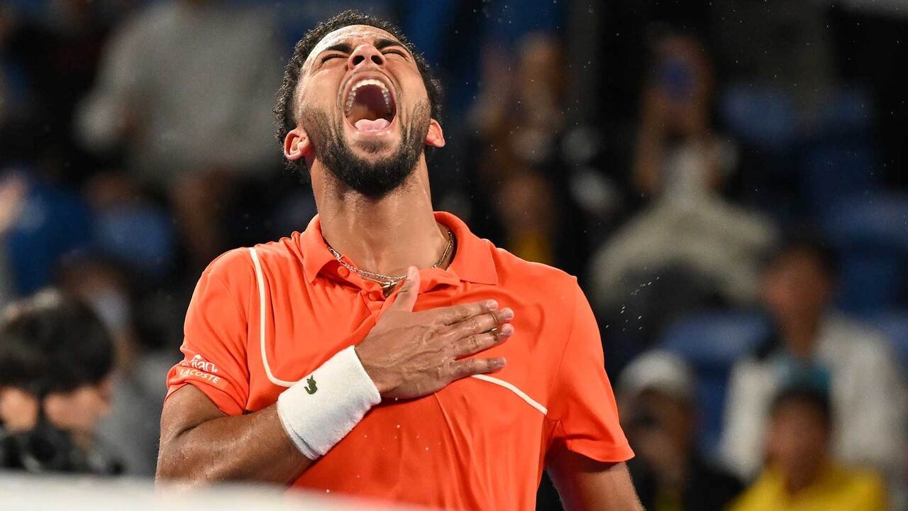 Arthur Fils avanza a semifinales del Swiss Indoors Basel y extiende su dominio en torneos ATP 500