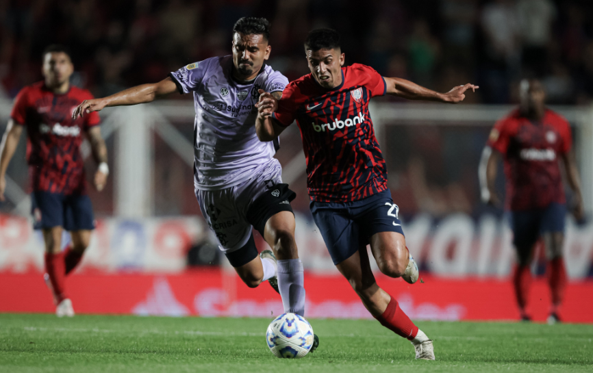 San Lorenzo venció a Barracas Central 1-0 en el debut de Miguel Ángel Russo como DT