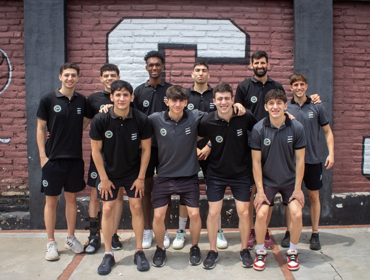 Estudiantes de Tucumán presentó oficialmente su plantel para la temporada 2024/25 de La Liga Argentina de Básquet.