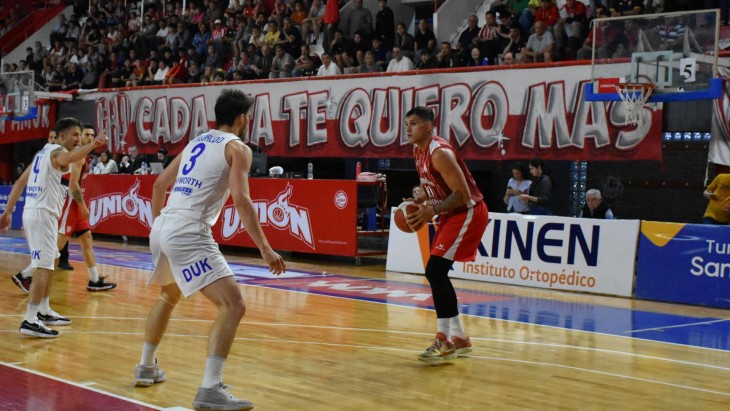 Unión debutó con victoria ante San Lorenzo en el Ángel Malvicino