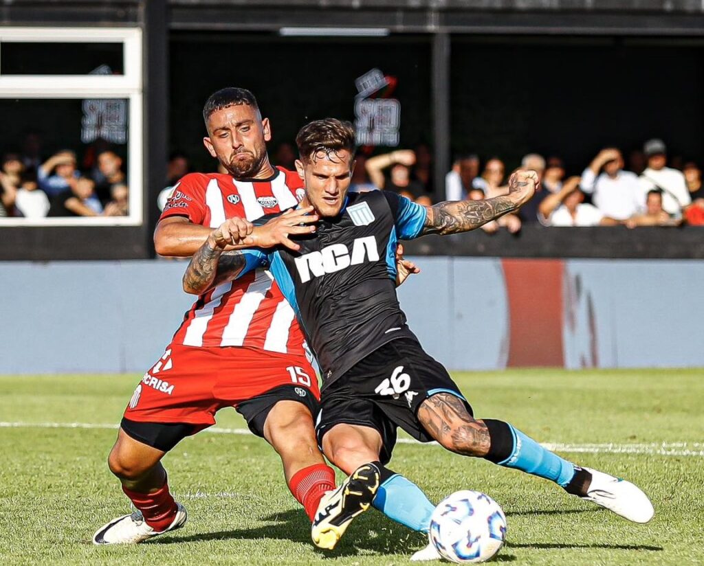Racing sigue en racha: venció 2-0 a Barracas Central con un equipo mixto y mantiene la presión en la Liga