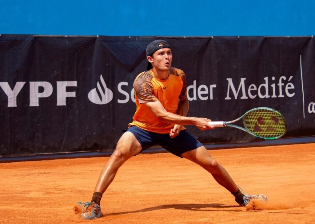 Lorenzo Rodríguez se corona campeón del M15 de Azul y conquista su segundo título Future