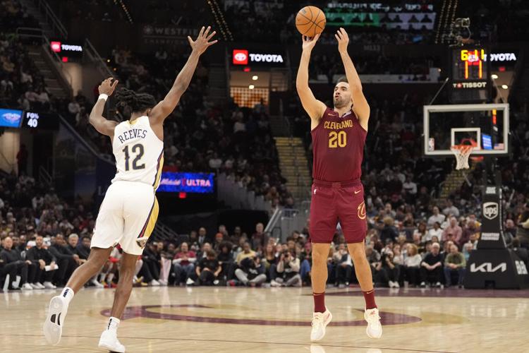 Los Cleveland Cavaliers y New York Knicks extendieron su excelente momento, mientras que los Philadelphia 76ers siguen atrapados en una racha negativa. Por otro lado, Giannis Antetokounmpo lideró a los Milwaukee Bucks hacia una victoria crucial, y los Golden State Warriors se impusieron con contundencia a los Atlanta Hawks.