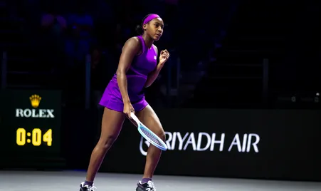 Coco Gauff avanza a semifinales del WTA Finals Riyadh tras vencer a Iga Swiatek