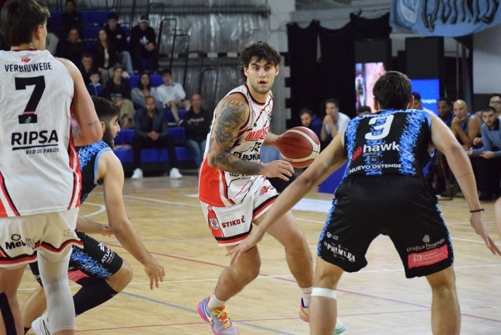 Unión de Mar del Plata vuelve al triunfo y supera a Quilmes 86-82 en un emocionante encuentro