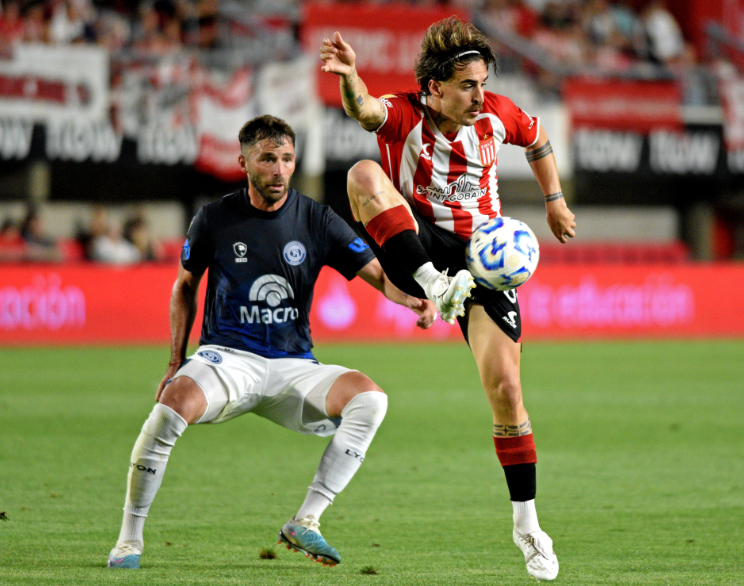 Estudiantes e Independiente Rivadavia igualaron 1-1 en La Plata en un partido con protagonismo del VAR