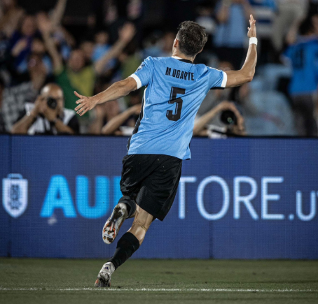 Uruguay vence a Colombia con un final de película en el Centenario