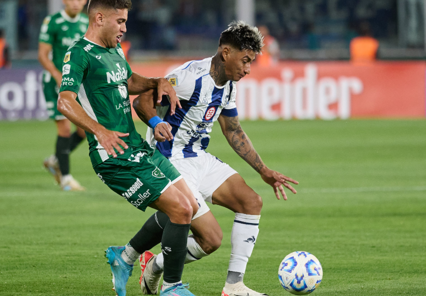 Talleres venció a Sarmiento y mantiene viva su ilusión en el torneo