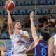 El Club de Regatas Corrientes logró su primera victoria fuera de casa en la Liga Nacional tras vencer a La Unión por 79-78 en un partido lleno de emociones. El héroe de la noche fue el experimentado base Fabián "Penka" Aguirre, quien con un triple sobre la bocina selló el triunfo del Remero.