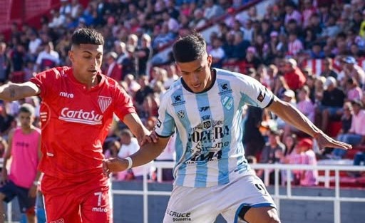 Los Andes derrotó 1-0 a Argentino de Quilmes y tomó ventaja