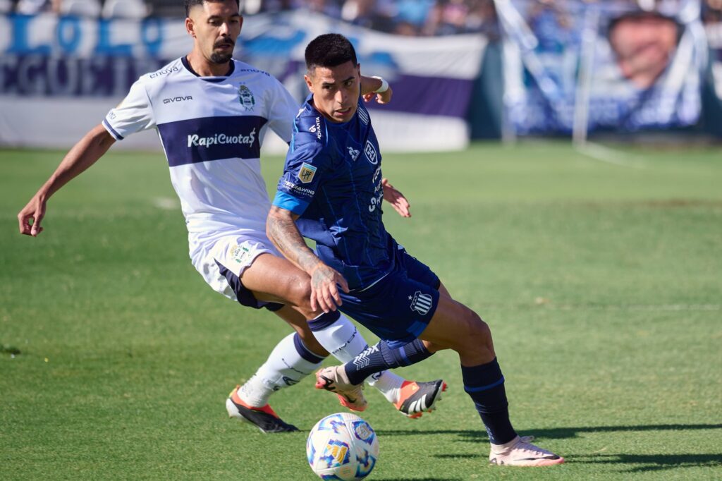 Talleres alcanzó a Vélez en la cima de la Liga Profesional