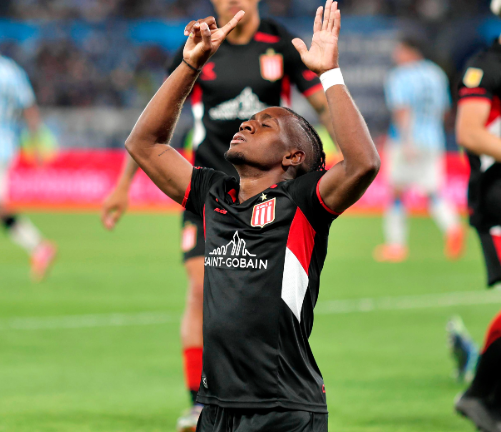 Estudiantes venció a Racing en un partidazo de 9 goles y lo alejó de la cima