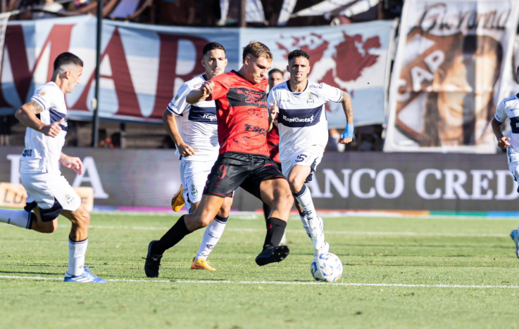 Platense cerró el año con un triunfo y un récord, pero sin Sudamericana