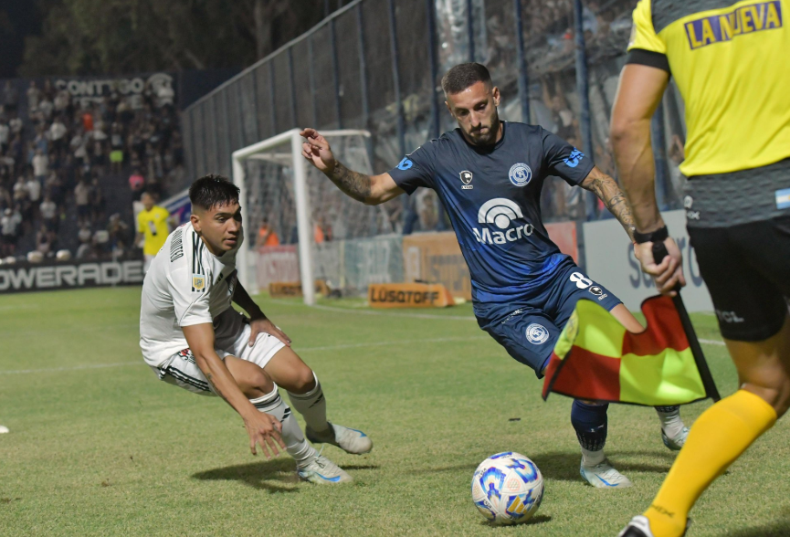 Independiente Rivadavia y Riestra cerraron la Liga Profesional 2024 con un polémico empate sin goles