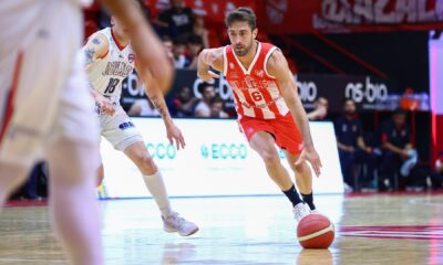 El lunes 2 de diciembre, la Liga Nacional de Básquetbol brindó una jornada llena de emoción y buen juego. Instituto extendió su racha ganadora a ocho victorias consecutivas al derrotar a Quimsa 79-69, mientras que Regatas alcanzó su cuarta victoria al hilo al vencer a Gimnasia y Esgrima de Comodoro Rivadavia por 83-80, en partidos que se definieron en los últimos minutos.