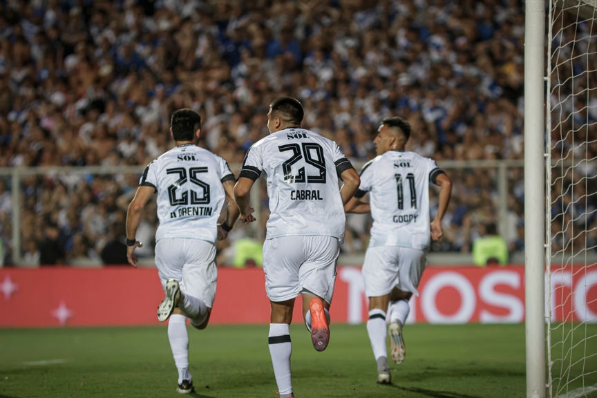 Central Córdoba, campeón de la Copa Argentina tras vencer a Vélez