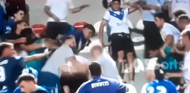 Incidentes en las tribunas tras la final de la Copa Argentina: incidentes entre hinchas, familiares y jugadores de Vélez