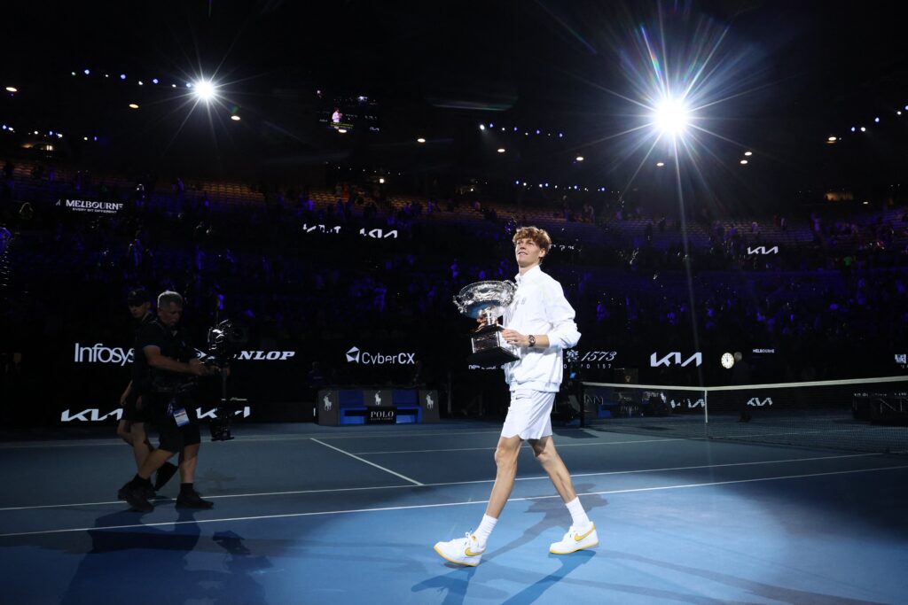 Jannik Sinner revalida su trono en el Abierto de Australia y suma su tercer Grand Slam