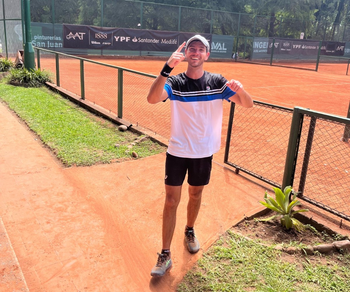 Tomás Rengel suma su primer punto ATP y sigue avanzando en Tucumán