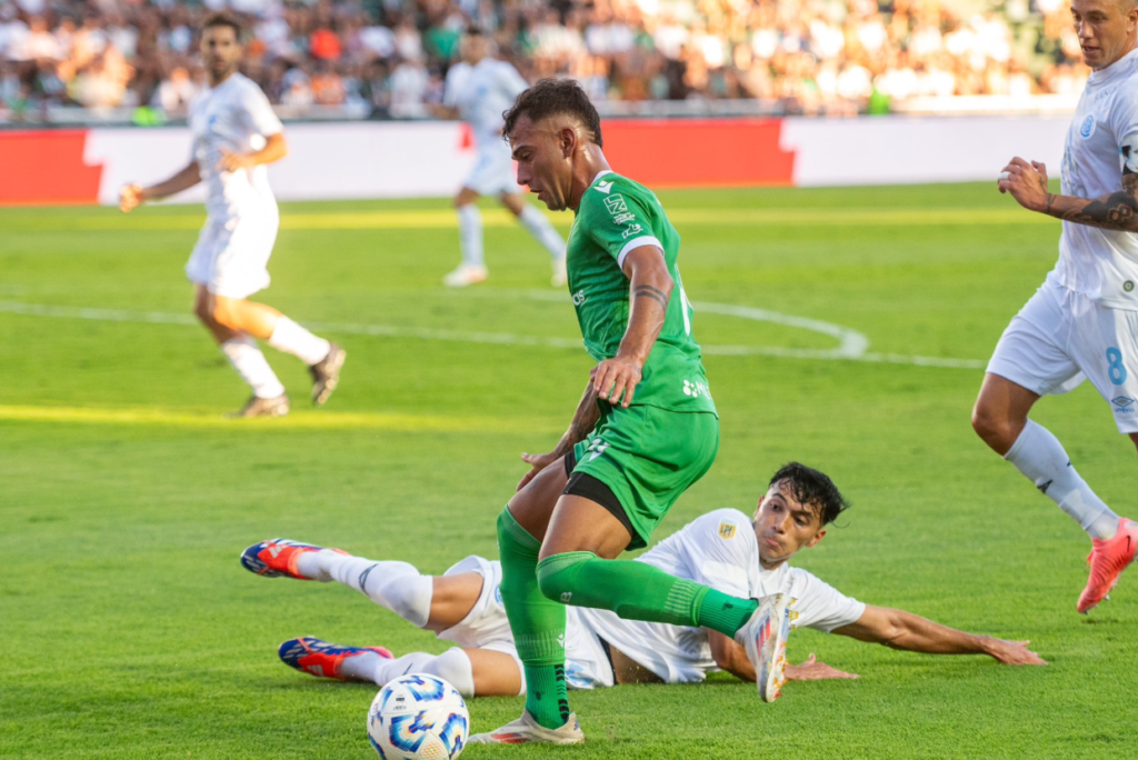 Banfield dejó escapar la victoria y Belgrano rescató un empate en el final