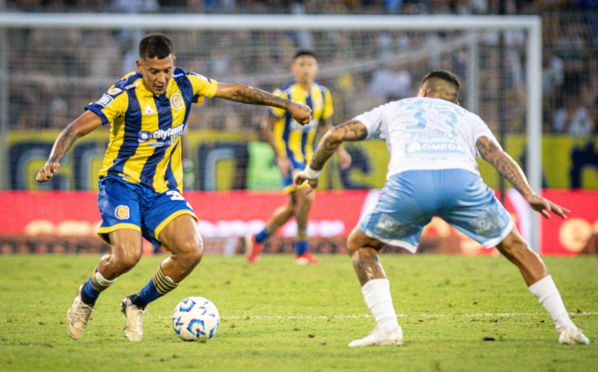 Rosario Central venció 3-1 a Atlético Tucumán y se mantiene líder e invicto