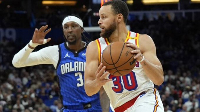 Curry brilla con 56 puntos y lidera la remontada de los Warriors ante Orlando