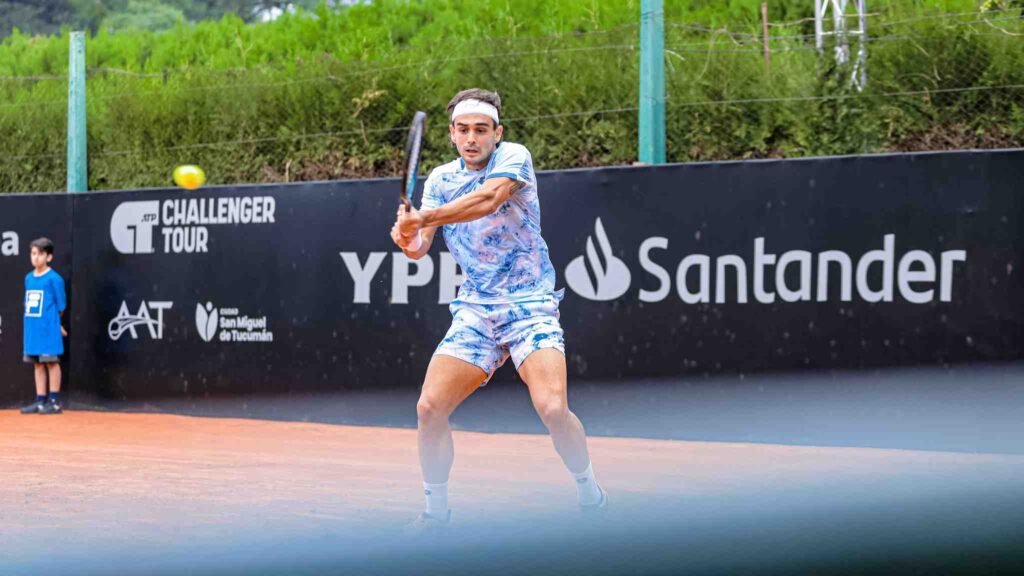 Torres rompió la mala racha y ya está en cuartos en Tucumán