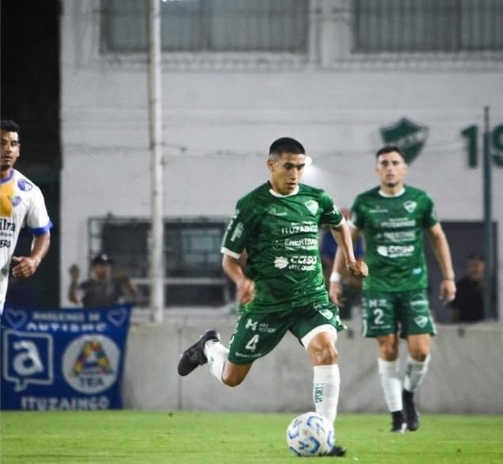 Ituzaingó ganó en la agonía y se prende en la pelea de la Primera C