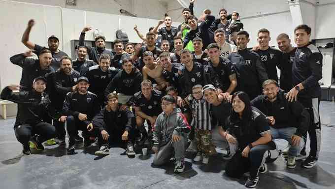 Central Norte cayó ante Gimnasia de Mendoza y crecen las dudas sobre la continuidad de Riggio