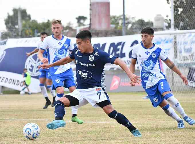 Midland rescató un empate agónico ante Acassuso y se mantiene como líder