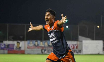 Central Córdoba ganó con uno menos y se cortó solo en la cima de la Primera C