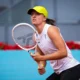 Swiatek sufrió, Sabalenka voló y Uchijima sorprendió en Madrid